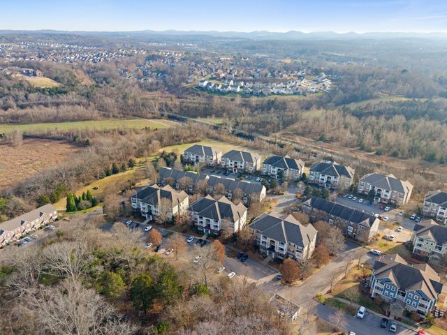 8221 Lenox Creekside Dr Unit 3, Antioch, TN 37013