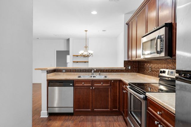 8221 Lenox Creekside Dr Unit 3, Antioch, TN 37013