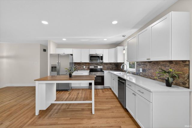 2102 E Wimbleton Lane, Bloomington, IN 47401