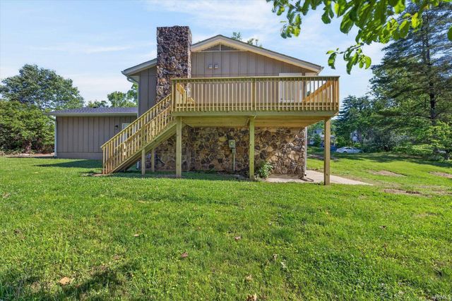 2102 E Wimbleton Lane, Bloomington, IN 47401