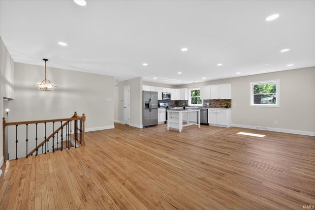 2102 E Wimbleton Lane, Bloomington, IN 47401