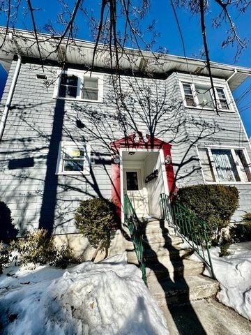 144 Robbins St 4, Waltham, MA 02453