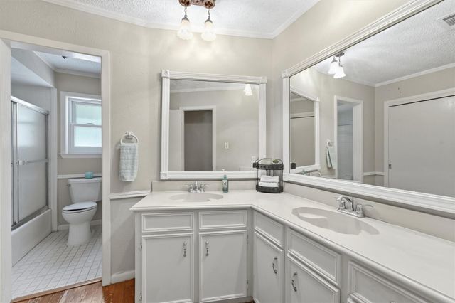 1327 Castle Hill Trail, Kingwood, TX 77339