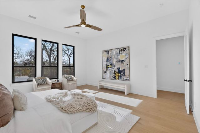 1770 Coopers Hawk Drive, Arlington, TX 76005