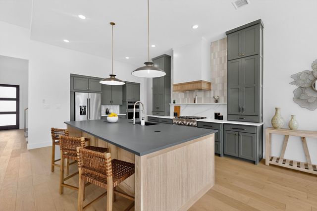 1770 Coopers Hawk Drive, Arlington, TX 76005