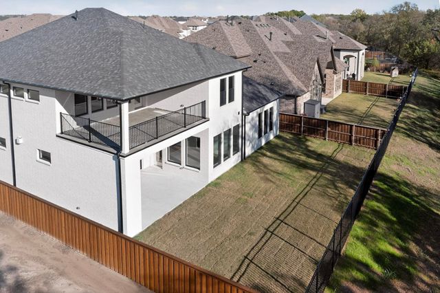 1770 Coopers Hawk Drive, Arlington, TX 76005