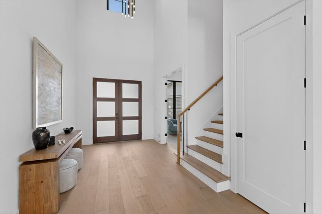 1770 Coopers Hawk Drive, Arlington, TX 76005