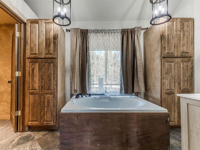 1606 Wyatt Road, Purcell, OK 73080