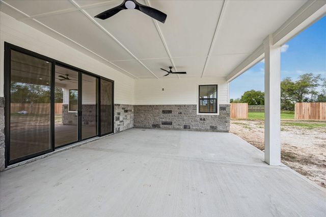 3134 W Tower, Santa Fe, TX 77517