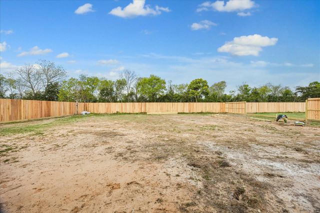 3134 W Tower, Santa Fe, TX 77517