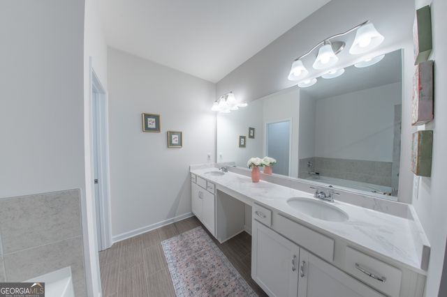 1074 Chastain Drive 44, Sugar Hill, GA 30518