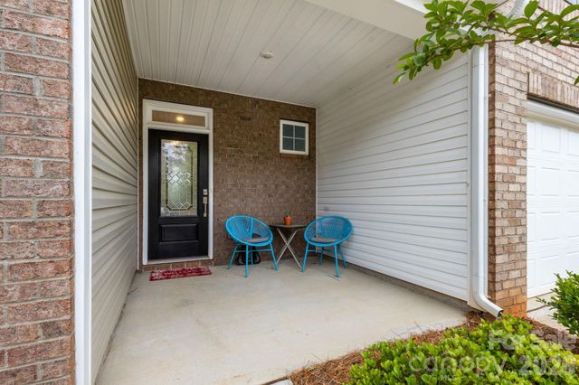 14136 Castle Nook Drive, Charlotte, NC 28273