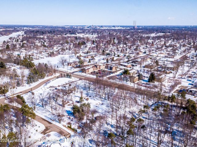 2800 S Waverly Highway, Lansing, MI 48911