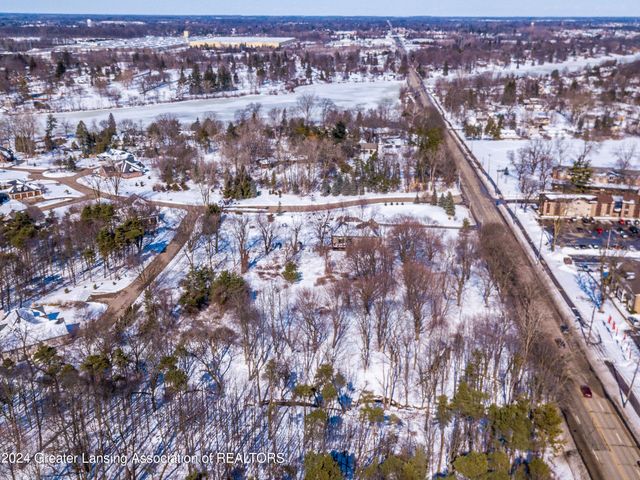 2800 S Waverly Highway, Lansing, MI 48911