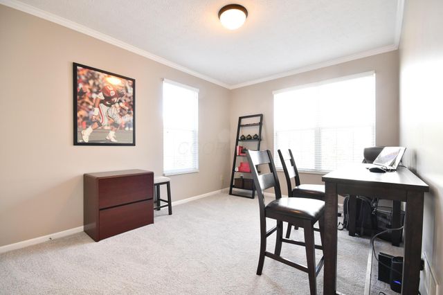 5891 Oak Path Lane, Columbus, OH 43213