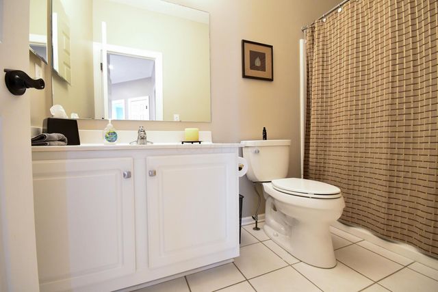 5891 Oak Path Lane, Columbus, OH 43213