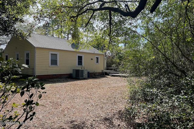 332 Lullwater Drive, Wilmington, NC 28403