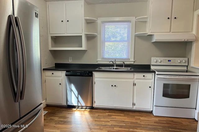 332 Lullwater Drive, Wilmington, NC 28403