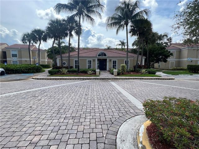 875 Riverside Drive 725, Coral Springs, FL 33071