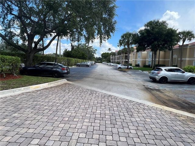 875 Riverside Drive 725, Coral Springs, FL 33071