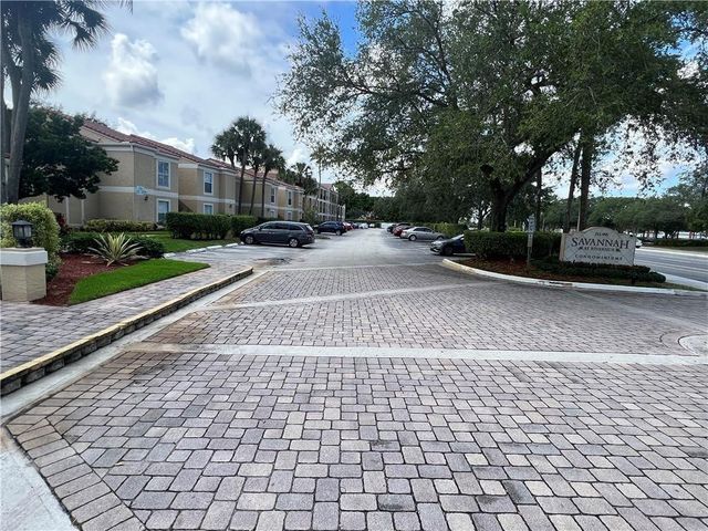 875 Riverside Drive 725, Coral Springs, FL 33071