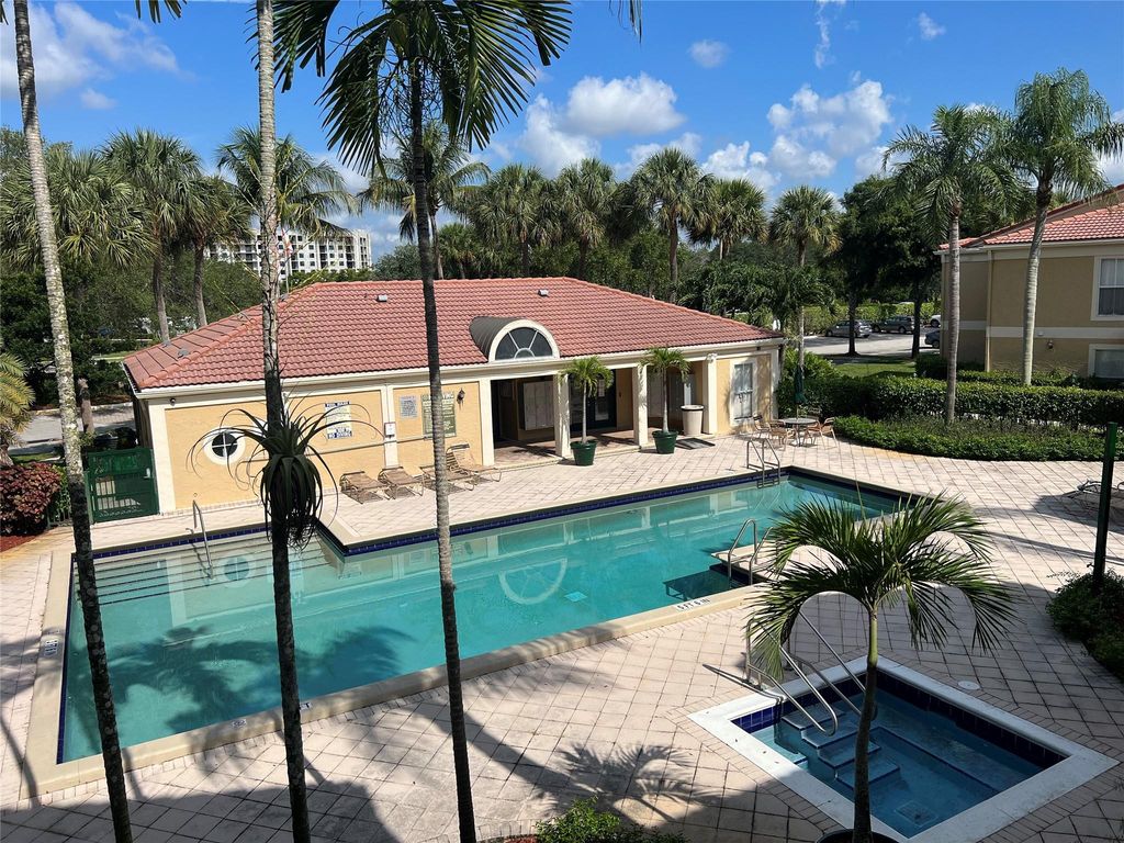 875 Riverside Drive 725, Coral Springs, FL 33071