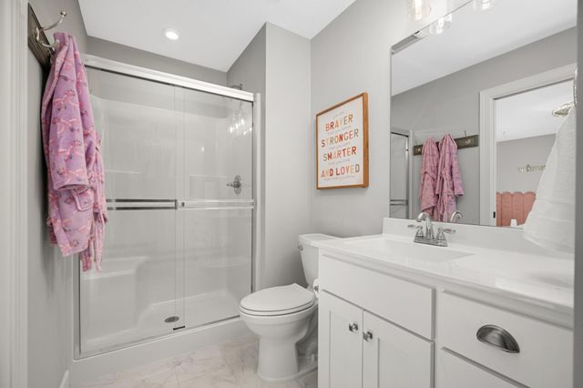 18950 49th Avenue N, Plymouth, MN 55446