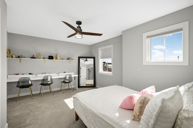 18950 49th Avenue N, Plymouth, MN 55446