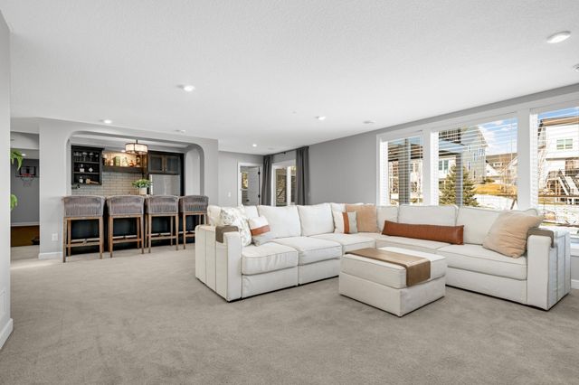 18950 49th Avenue N, Plymouth, MN 55446