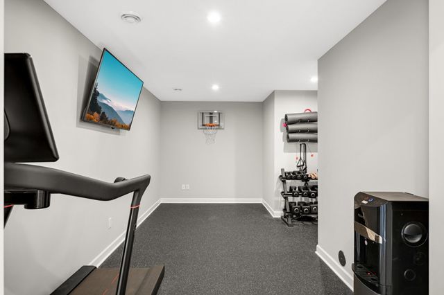 18950 49th Avenue N, Plymouth, MN 55446