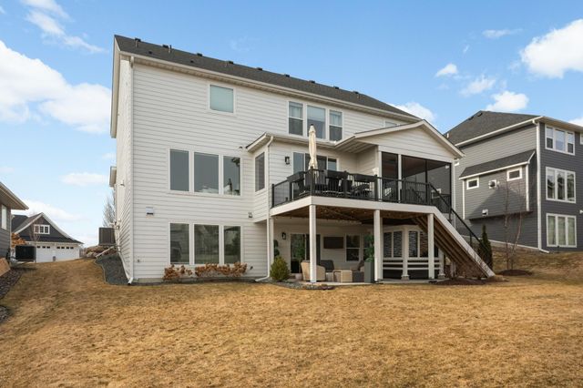 18950 49th Avenue N, Plymouth, MN 55446