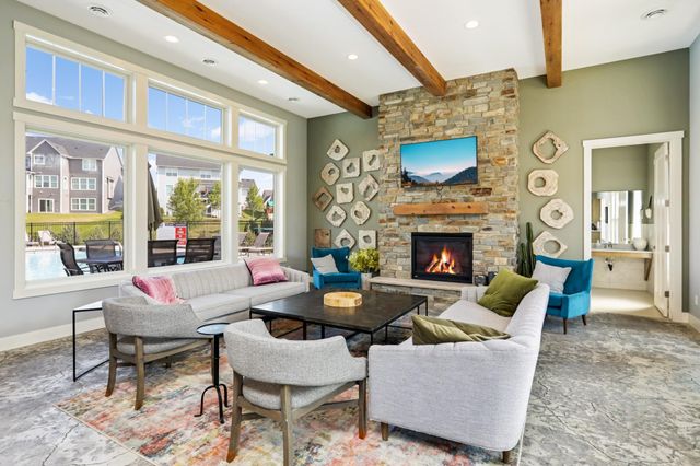 18950 49th Avenue N, Plymouth, MN 55446