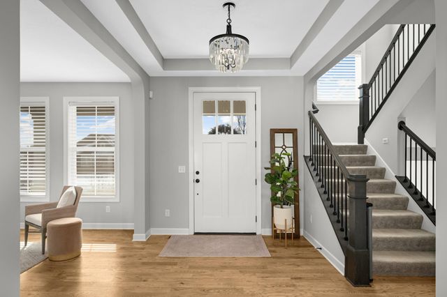 18950 49th Avenue N, Plymouth, MN 55446