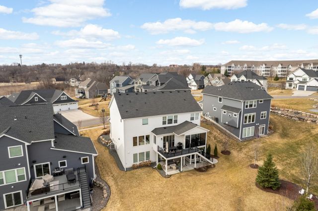 18950 49th Avenue N, Plymouth, MN 55446