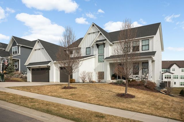 18950 49th Avenue N, Plymouth, MN 55446