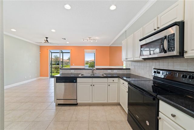 1077 Cheval Drive, Vero Beach, FL 32960