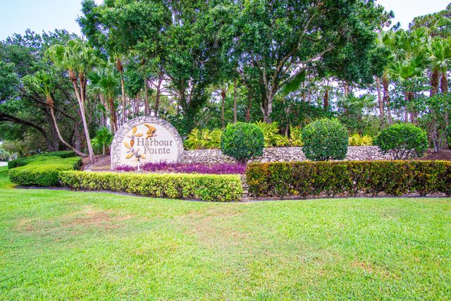 721 SW Lighthouse Drive, Palm City, FL 34990