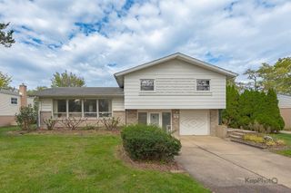 2740 Norma Court, Glenview, IL 60025