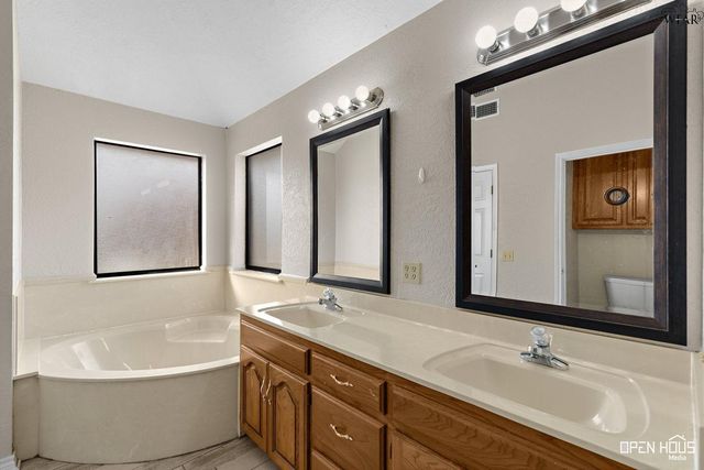 4534 WENDOVER STREET, Wichita Falls, TX 76309