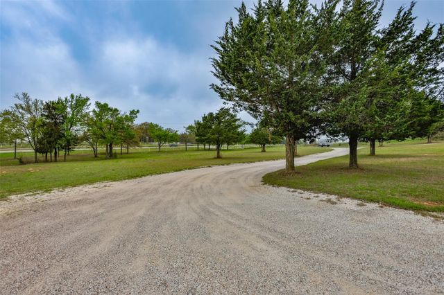 8059 E US Highway 82, Gainesville, TX 76240