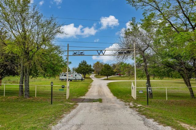 8059 E US Highway 82, Gainesville, TX 76240