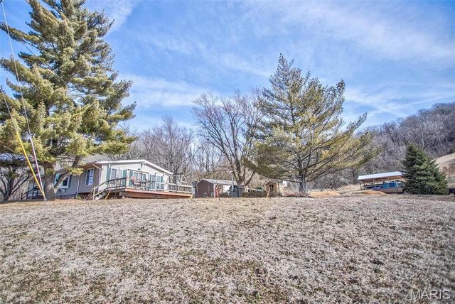 14912 State Hwy 96, Nebo, IL 62355