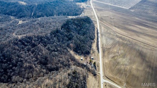 14912 State Hwy 96, Nebo, IL 62355