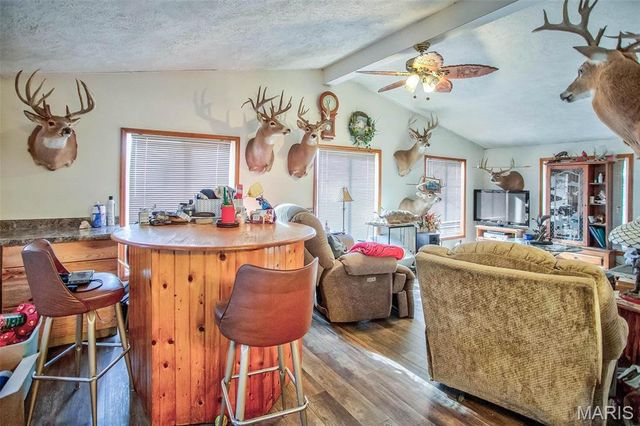 14912 State Hwy 96, Nebo, IL 62355