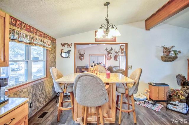 14912 State Hwy 96, Nebo, IL 62355