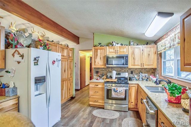 14912 State Hwy 96, Nebo, IL 62355