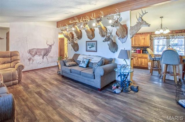 14912 State Hwy 96, Nebo, IL 62355