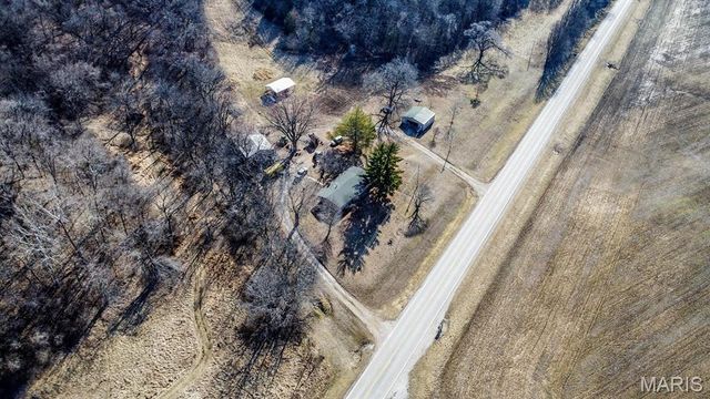 14912 State Hwy 96, Nebo, IL 62355