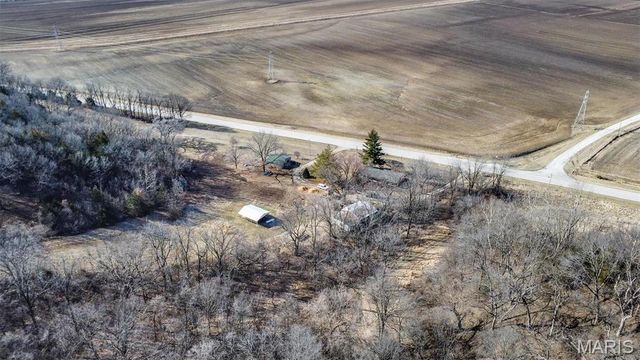 14912 State Hwy 96, Nebo, IL 62355