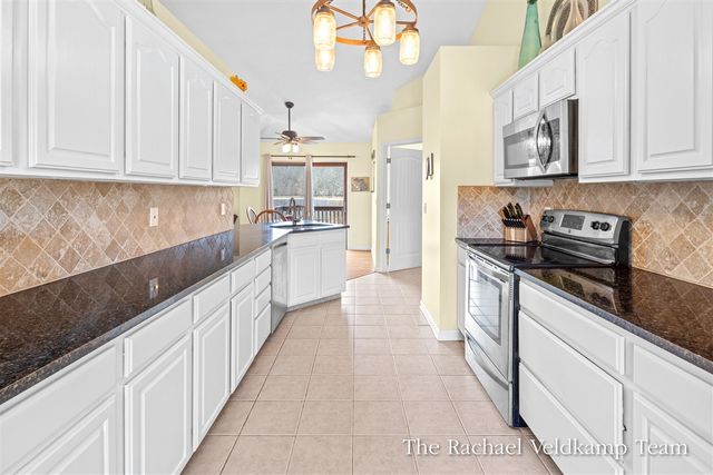 14193 108th Avenue, Grand Haven, MI 49417